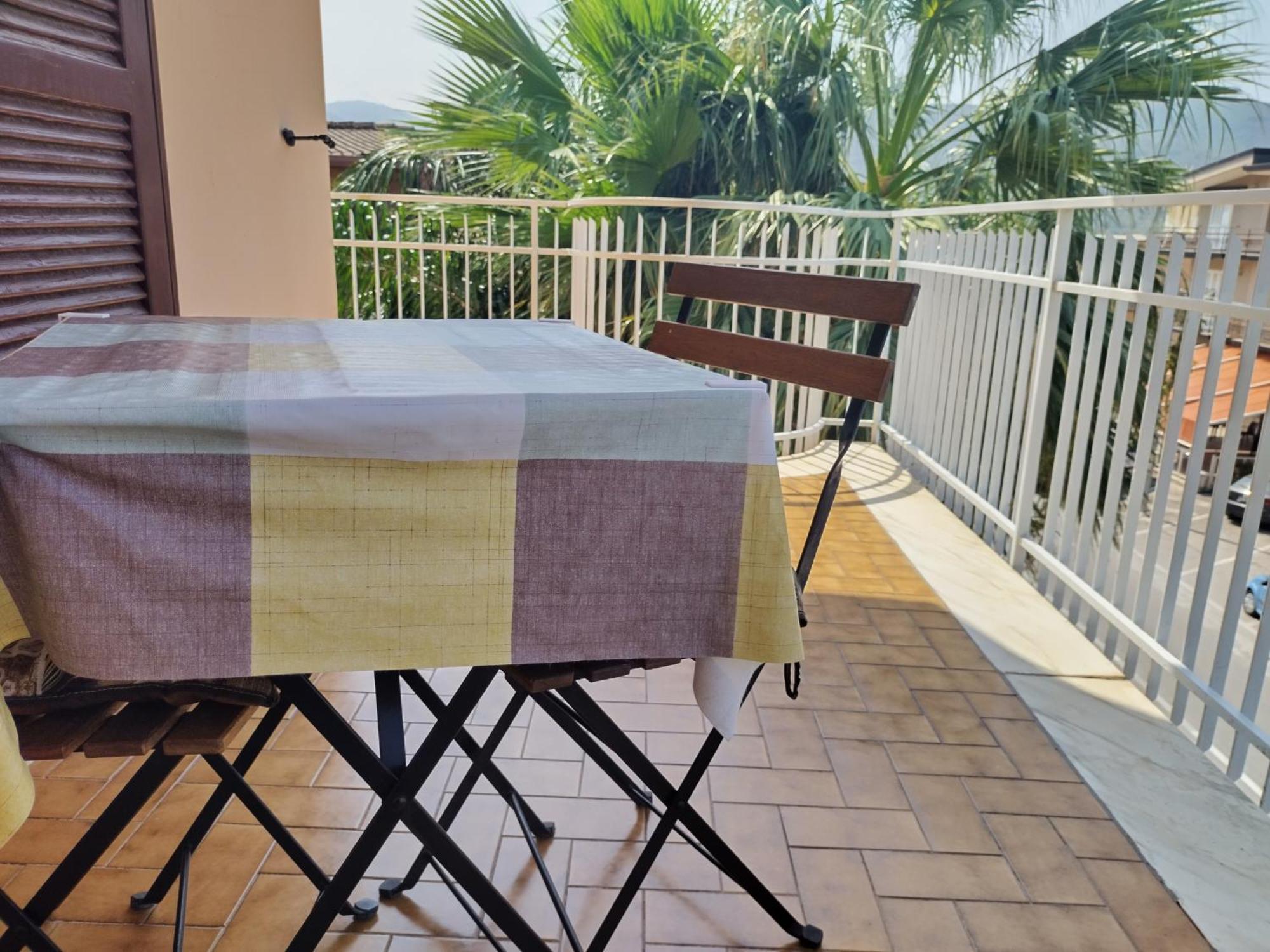 Nunzia Home - Appartamento Indipendente 85 Mq - Bagno Privato - Aria Condizionata Baiano  Ngoại thất bức ảnh